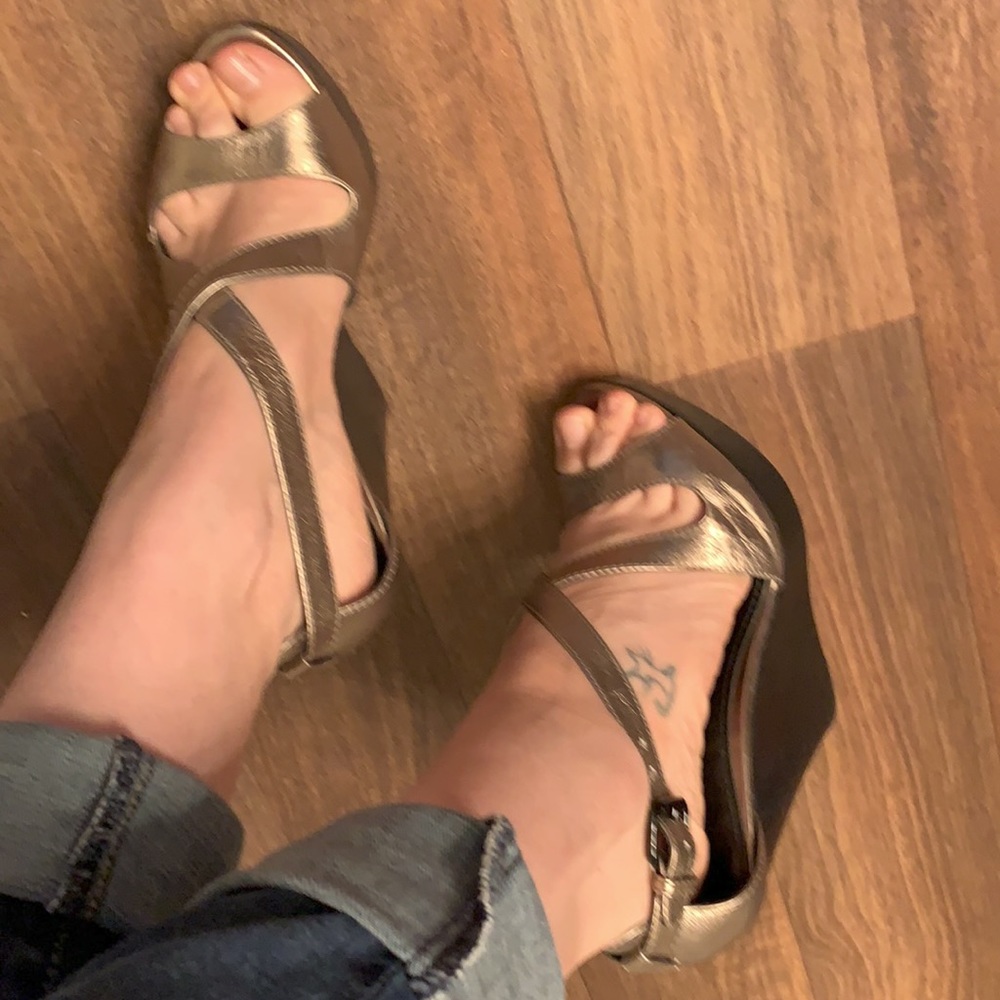 Burberry heels - Picture 3 of 3